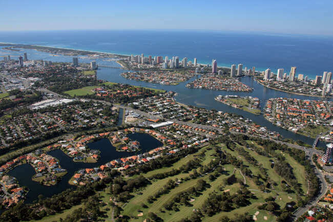 Piing dry cleaning and laundry service

 in Benowa Australia